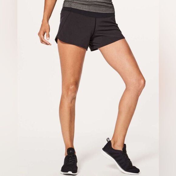 Lululemon Run Times Short II *4"
Black (First Release - Picture 1 of 3
